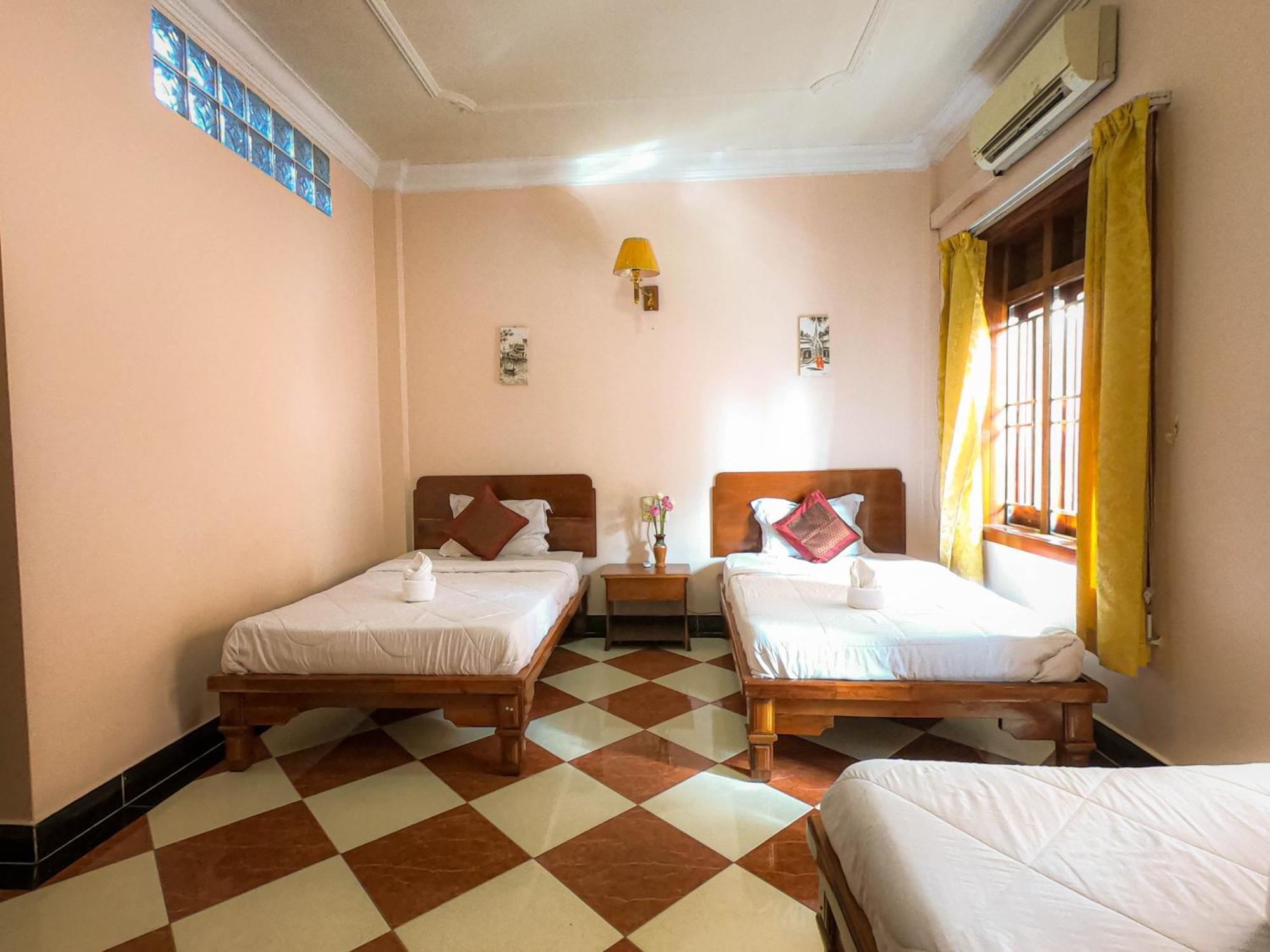 Nawin Palace Guesthouse Phnom Penh Extérieur photo