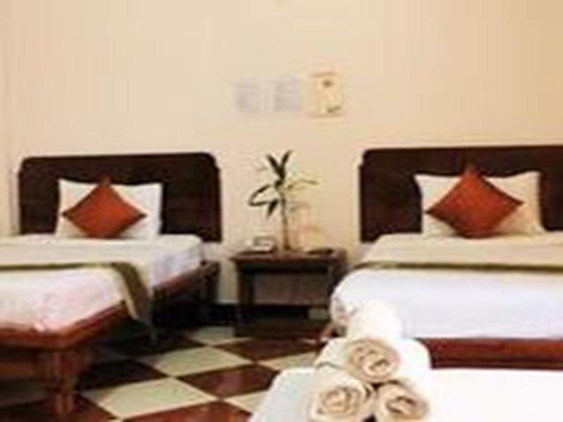 Nawin Palace Guesthouse Phnom Penh Extérieur photo
