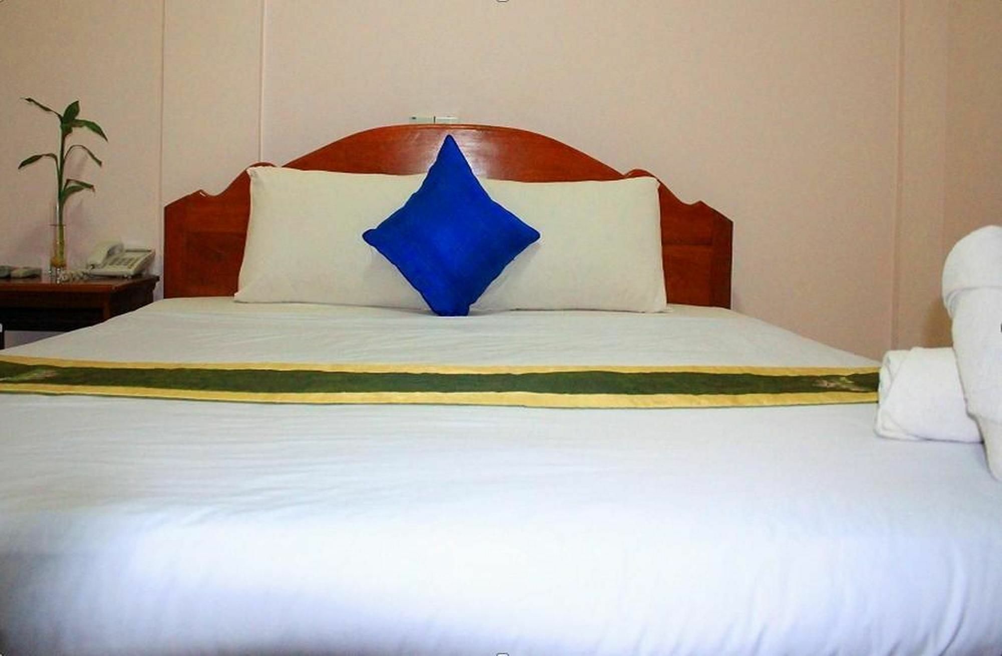 Nawin Palace Guesthouse Phnom Penh Extérieur photo