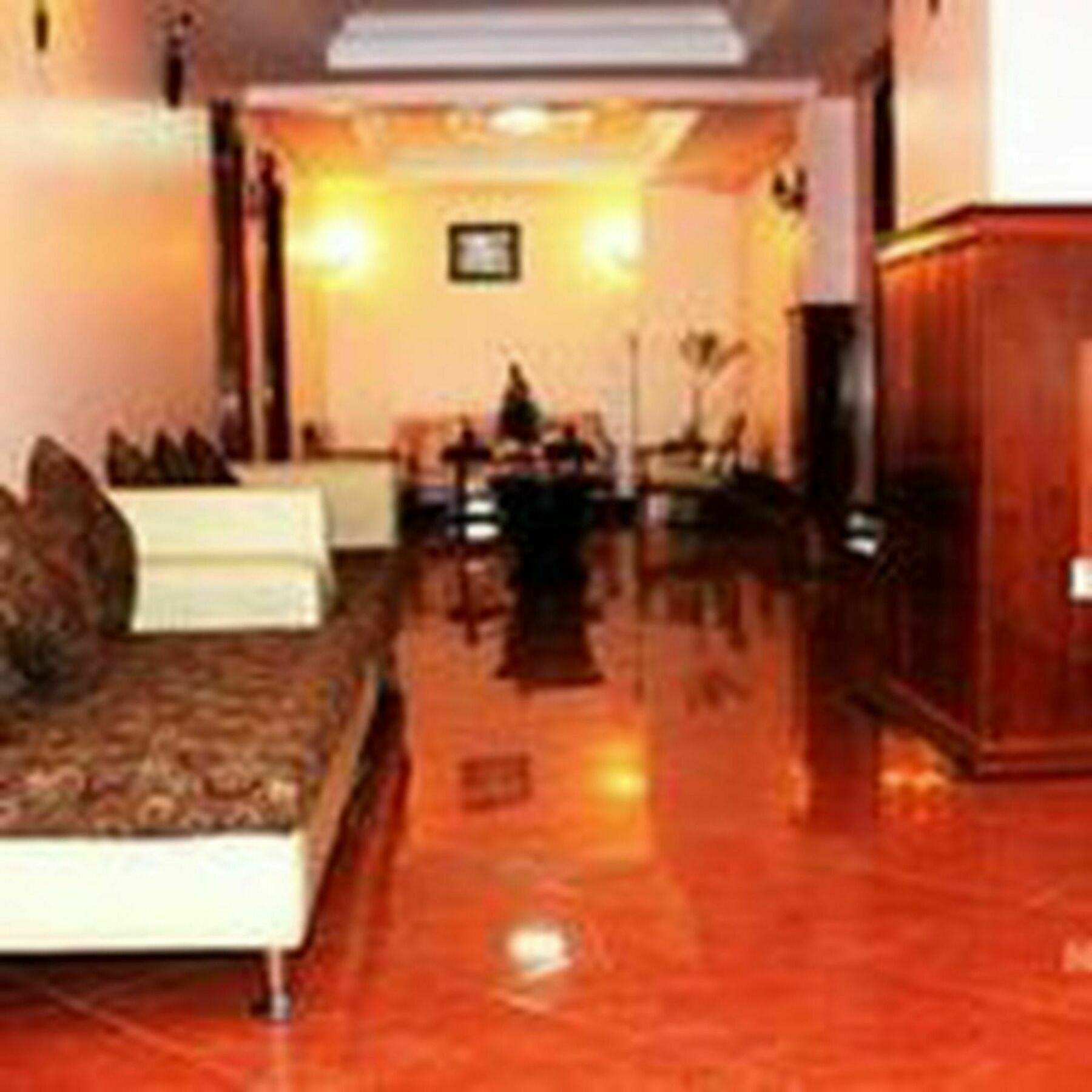 Nawin Palace Guesthouse Phnom Penh Extérieur photo